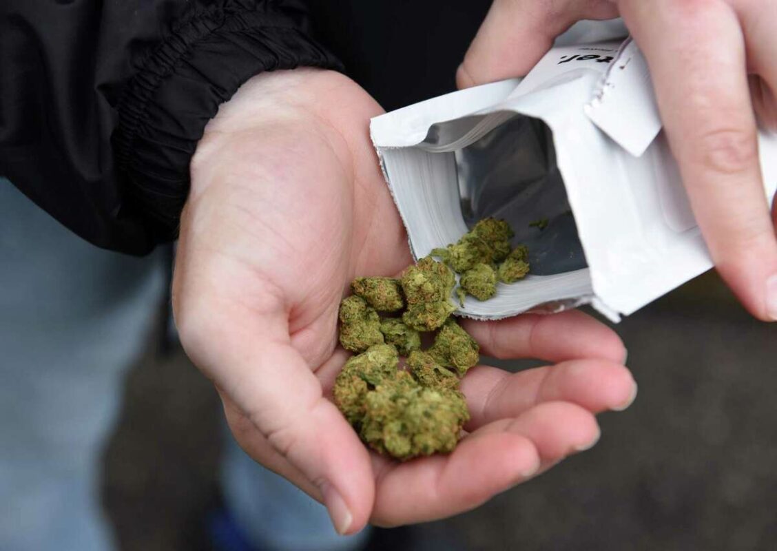 Get your weed deliveredto you
