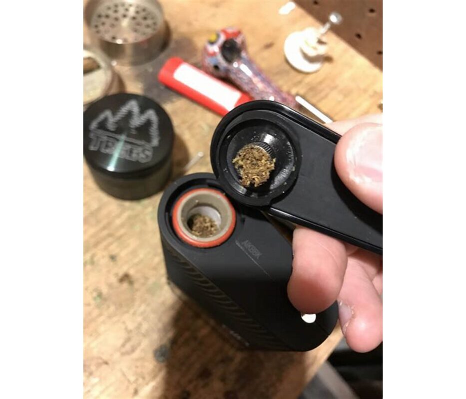 vapes with grinders