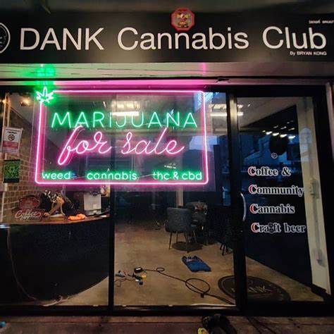 Where to buy cannabis in la; check out dank house exotic carts